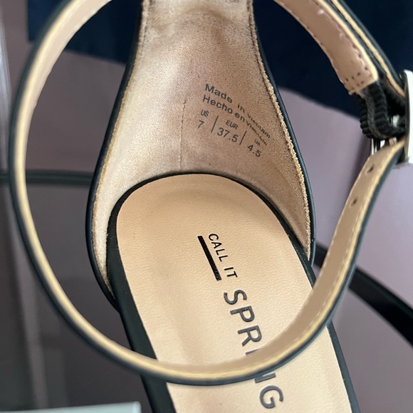 Black Open-Toes Heels - Picture 2 of 4